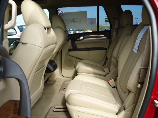 Buick Enclave 2012 photo 4
