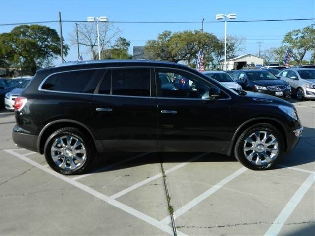Buick Enclave 2012 photo 2