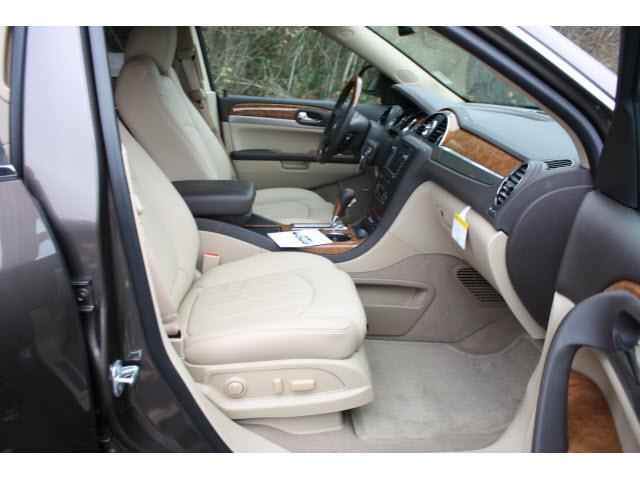 Buick Enclave 2012 photo 3