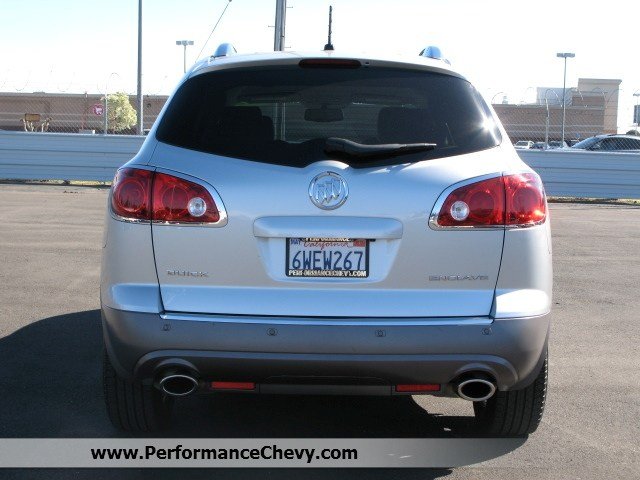 Buick Enclave 2012 photo 2