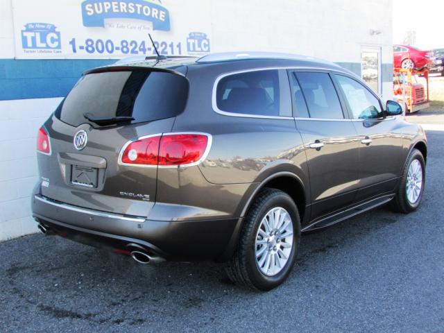 Buick Enclave 2012 photo 1