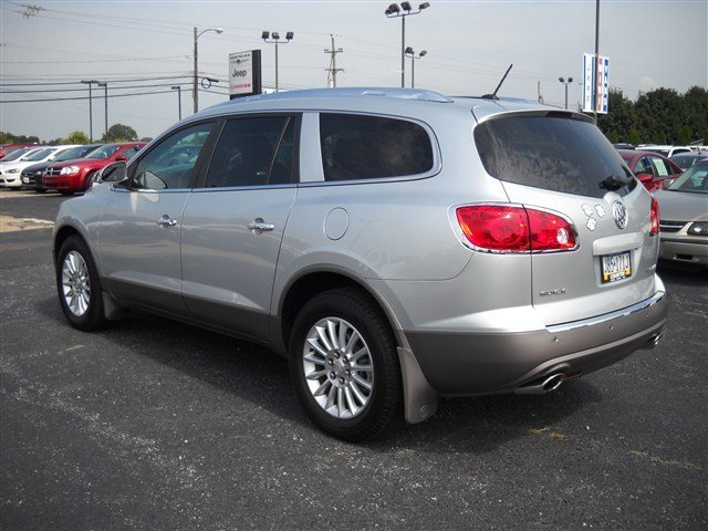Buick Enclave 2012 photo 3