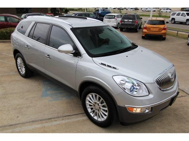 Buick Enclave 2012 photo 1