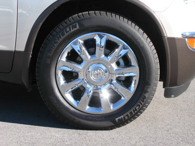 Buick Enclave 2012 photo 2