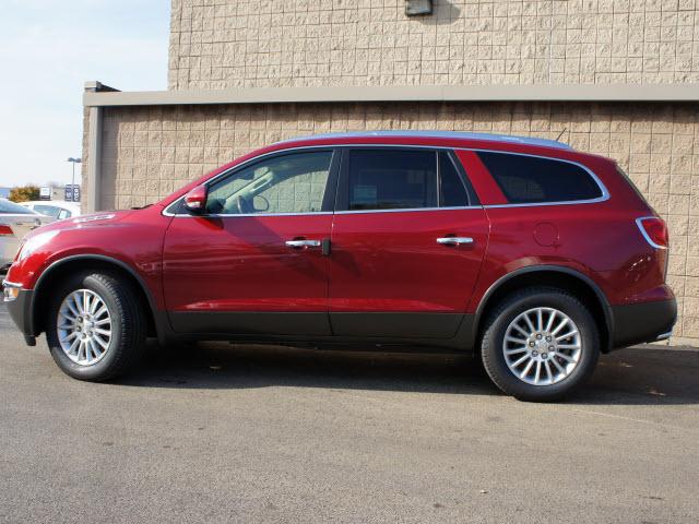 Buick Enclave 2012 photo 1