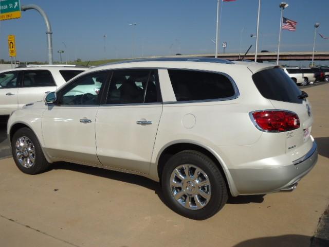 Buick Enclave 2012 photo 3