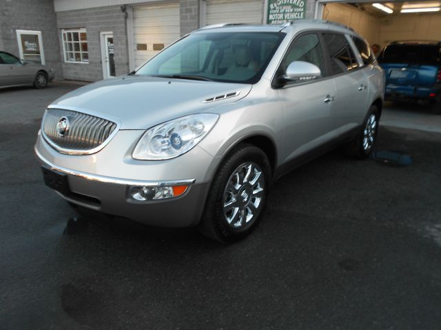 Buick Enclave 2012 photo 1