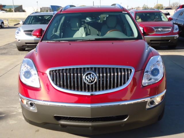 Buick Enclave 2012 photo 1
