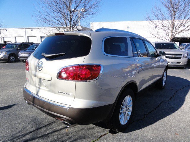 Buick Enclave 2012 photo 3