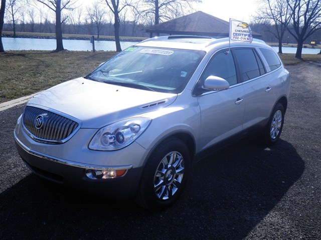 Buick Enclave 2012 photo 1