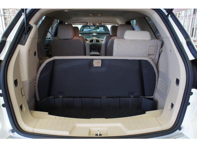 Buick Enclave 2012 photo 8