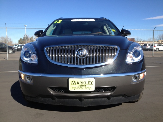 Buick Enclave 2012 photo 2