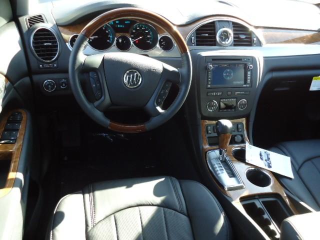 Buick Enclave 2012 photo 2