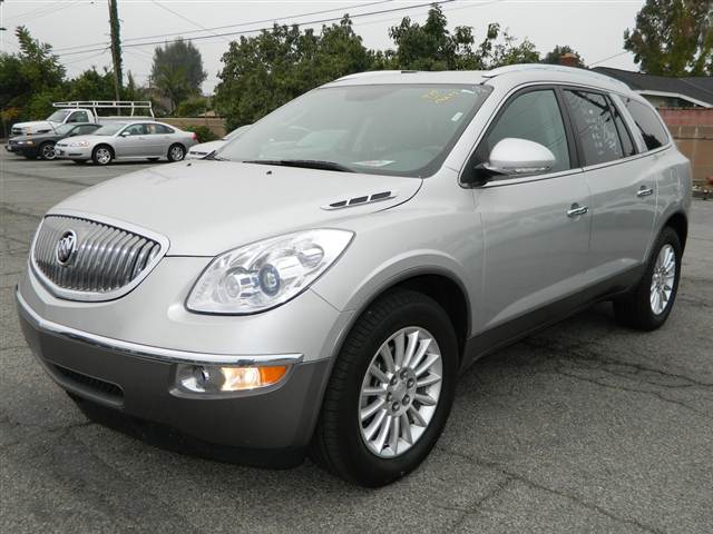 Buick Enclave 2012 photo 1