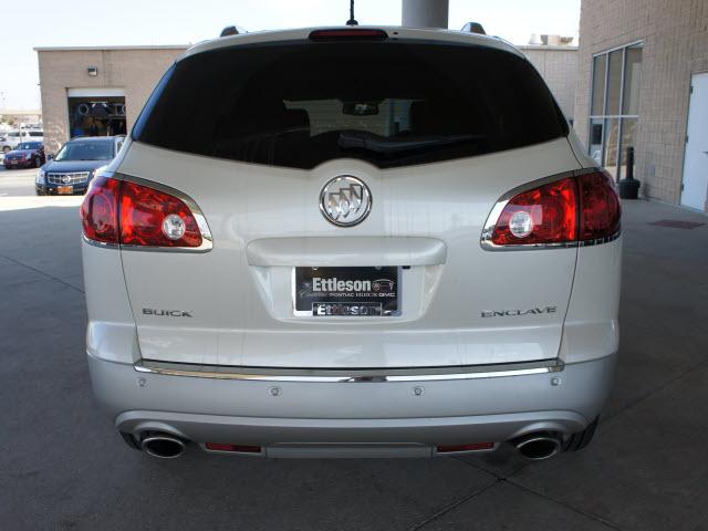 Buick Enclave 2012 photo 3