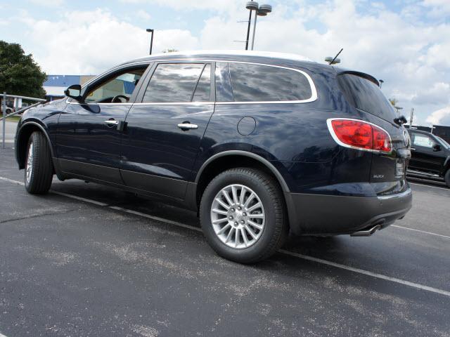 Buick Enclave 2012 photo 2