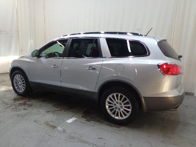 Buick Enclave 2012 photo 1