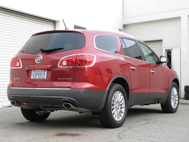 Buick Enclave 2012 photo 1