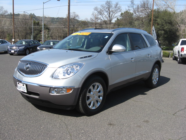 Buick Enclave 2012 photo 2