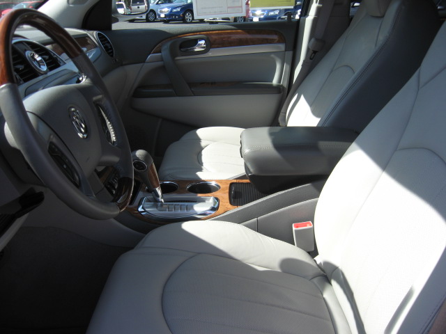 Buick Enclave 2012 photo 3