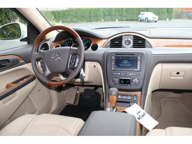 Buick Enclave 2012 photo 5
