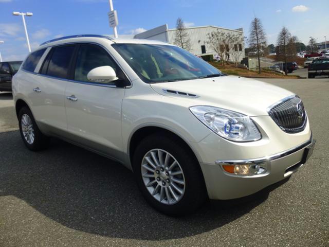 Buick Enclave 2012 photo 2
