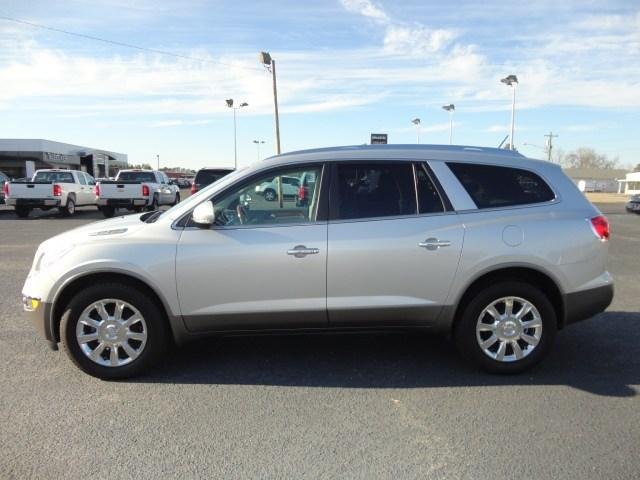 Buick Enclave 2012 photo 1