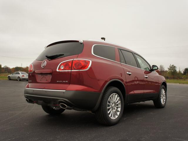 Buick Enclave 2012 photo 2