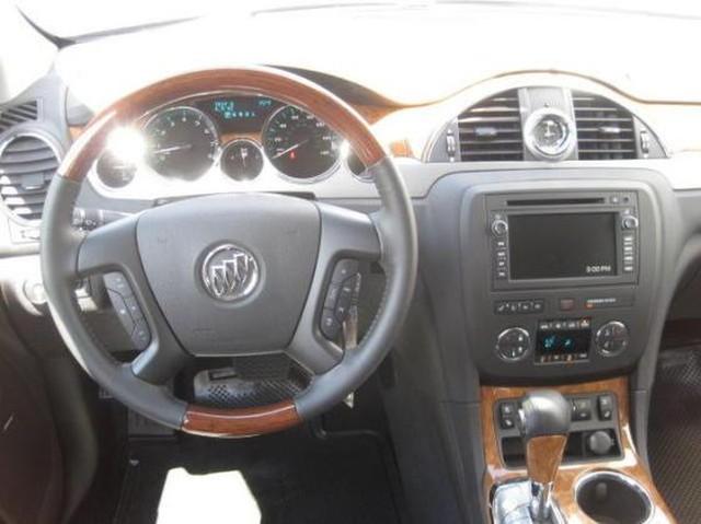 Buick Enclave 2012 photo 2