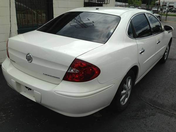 Buick LaCrosse 2005 photo 3