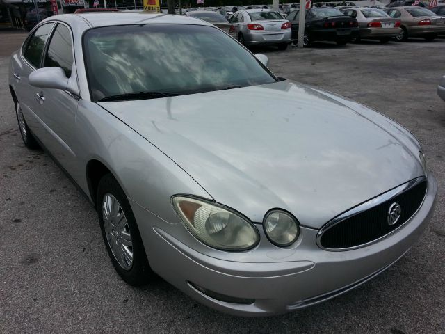 Buick LaCrosse 2005 photo 1