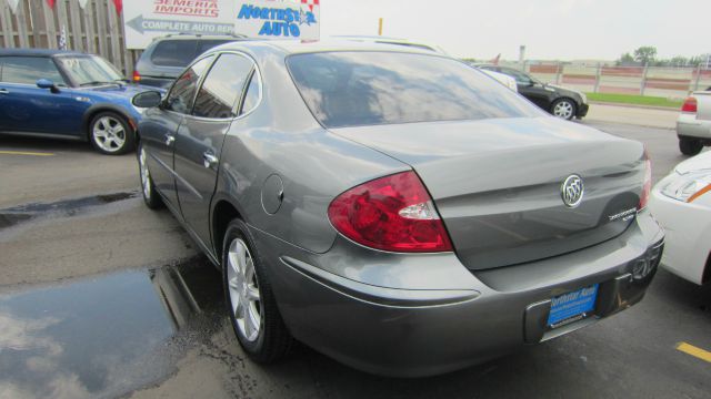 Buick LaCrosse GL Sedan 4D Sedan