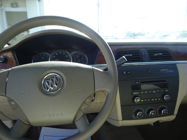 Buick LaCrosse 2005 photo 1