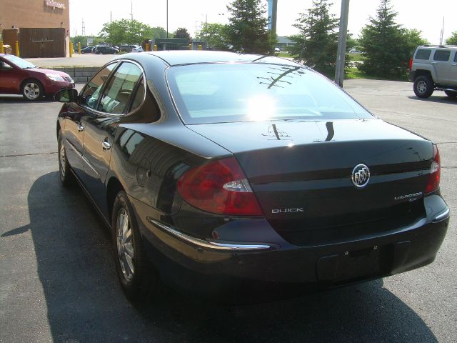 Buick LaCrosse 2005 photo 4