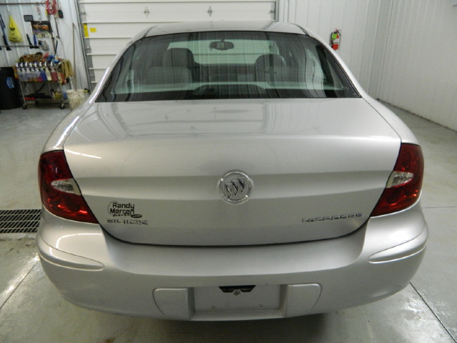 Buick LaCrosse 2005 photo 3