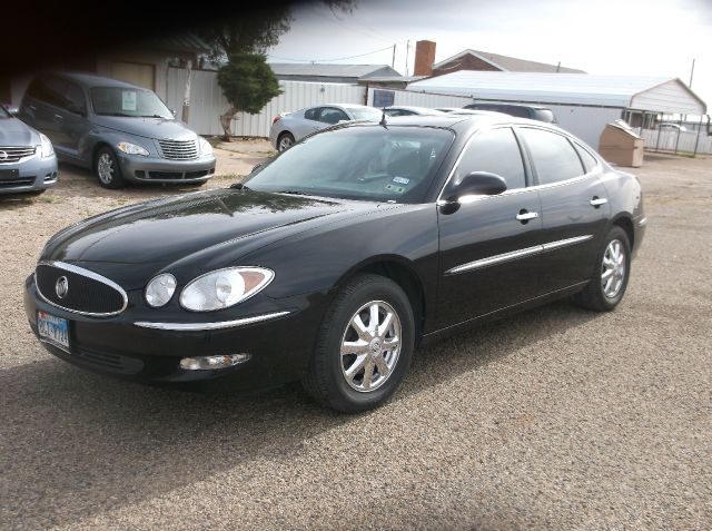 Buick LaCrosse 2005 photo 1