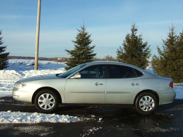 Buick LaCrosse 2005 photo 1