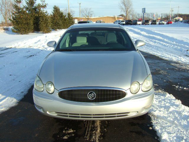 Buick LaCrosse 2005 photo 3