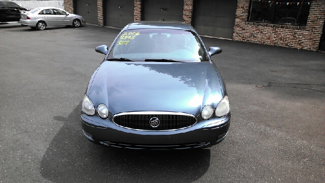 Buick LaCrosse 2006 photo 1