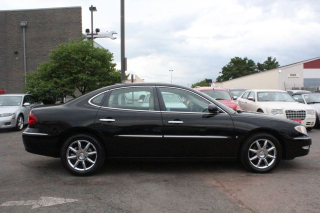 Buick LaCrosse GL Sedan 4D Sedan