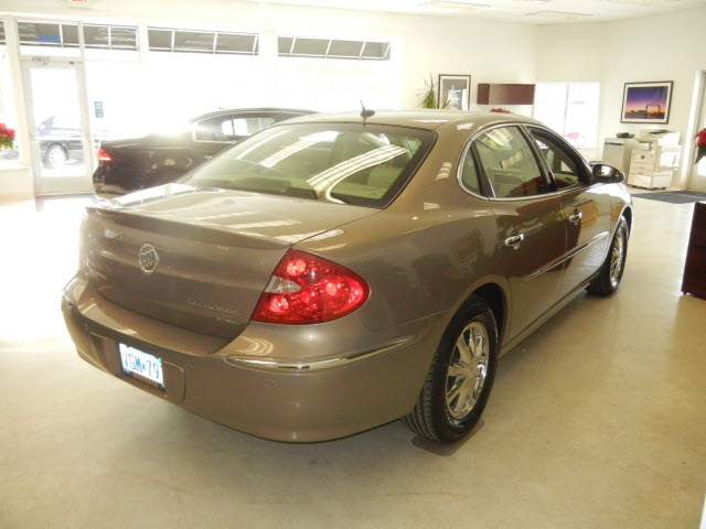 Buick LaCrosse 2006 photo 1
