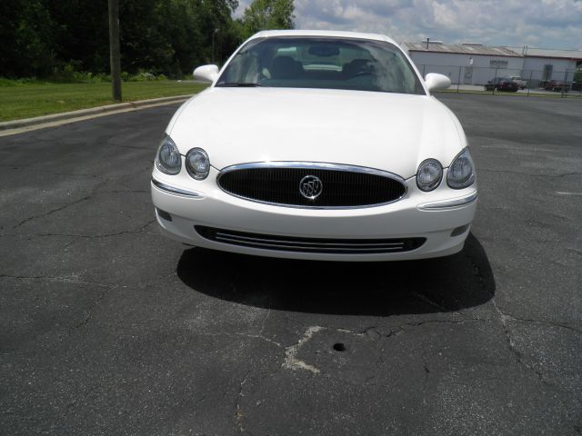 Buick LaCrosse 2006 photo 3