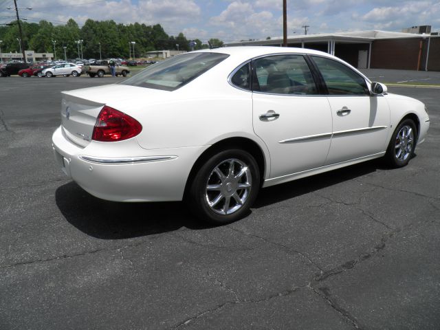 Buick LaCrosse 2006 photo 4