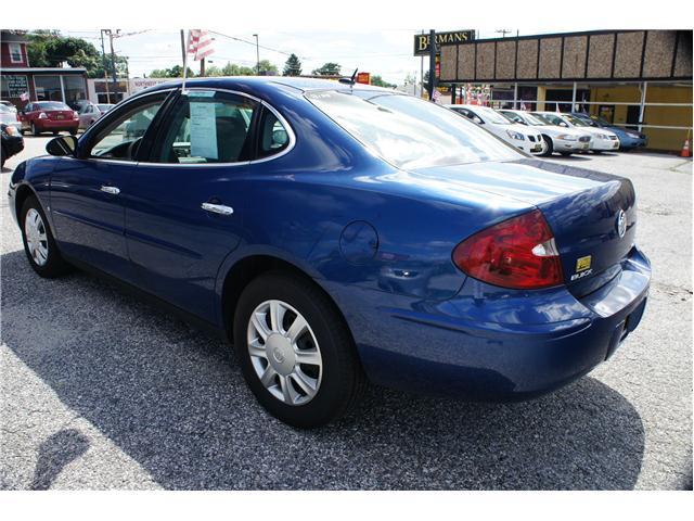 Buick LaCrosse 2006 photo 2