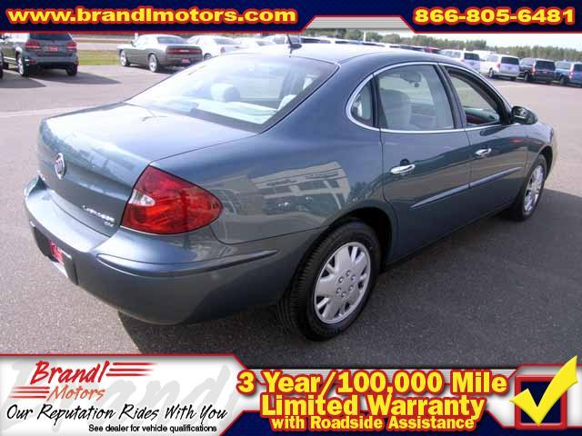 Buick LaCrosse 2006 photo 3