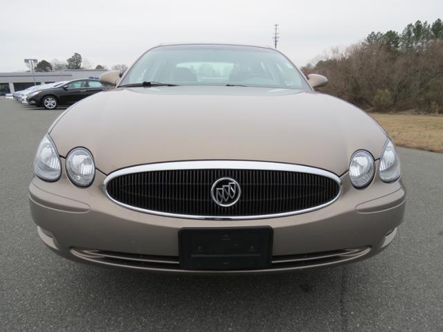 Buick LaCrosse 2006 photo 1