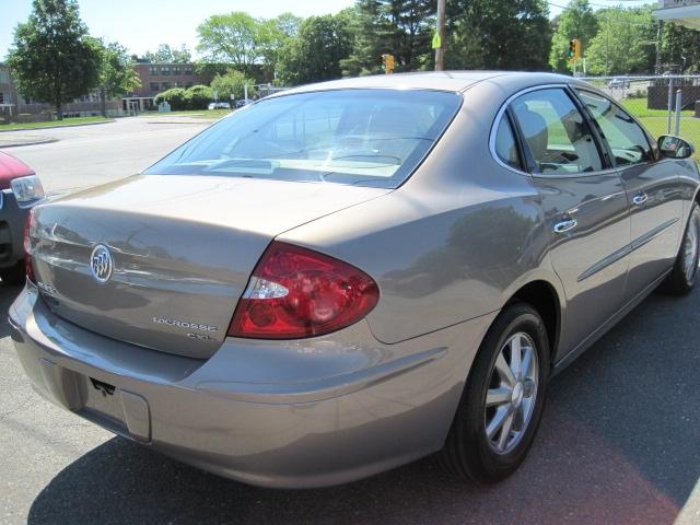 Buick LaCrosse 2007 photo 2