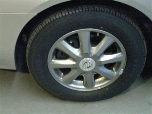 Buick LaCrosse 2007 photo 2