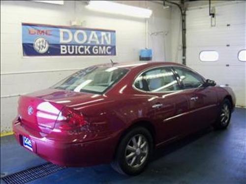 Buick LaCrosse 2007 photo 2