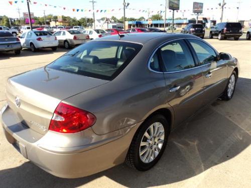 Buick LaCrosse 2007 photo 2